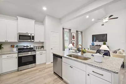 506 Fay Court, Dayton, TX 77535 - Photo 13