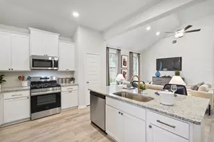 506 Fay Ct, Dayton, TX 77535 - Photo 13