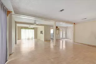 855 Silverpines Rd, Houston, TX 77062 - Photo 13