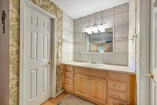 855 Silverpines Rd, Houston, TX 77062 - Photo 27