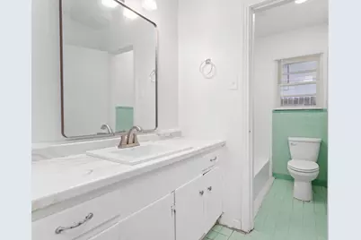 2413 McKee Drive, Orange, TX 77630 - Photo 11