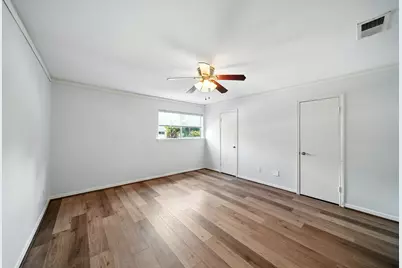10333 Longmont Drive #35/3, Houston, TX 77042 - Photo 9