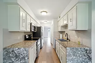10333 Longmont Dr, Houston, TX 77042 - Photo 1