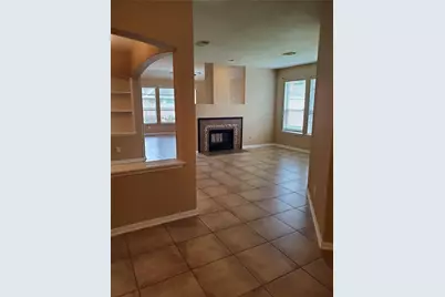 2715 Falling Forest Court, Richmond, TX 77406 - Photo 7