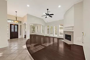 2611 Oxhill Ct, Pearland, TX 77584 - Photo 5