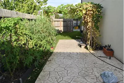 11133 Olympia Drive, Houston, TX 77042 - Photo 39
