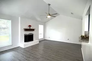 15523 Pensgate St, Houston, TX 77062 - Photo 5