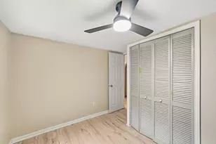 7241 Glen Falls St, Houston, TX 77049 - Photo 21