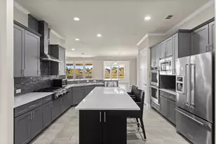 349 Kerry Bog Ln, The Woodlands, TX 77382 - Photo 5