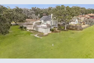 2194 Twin Lakes Boulevard, West Columbia, TX 77486 - Photo 23