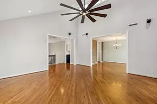 2194 Twin Lakes Blvd, West Columbia, TX 77486 - Photo 5