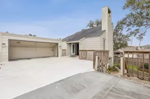 2194 Twin Lakes Blvd, West Columbia, TX 77486 - Photo 21