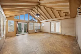 422 Rice Ave, Arcola, TX 77583 - Photo 17