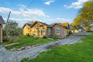 422 Rice Ave, Arcola, TX 77583 - Photo 11