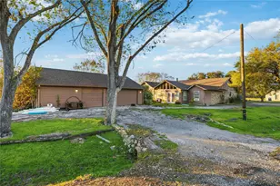 422 Rice Ave, Arcola, TX 77583 - Photo 13