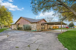 422 Rice Ave, Arcola, TX 77583 - Photo 3