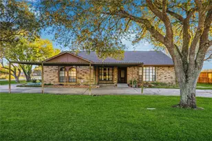 422 Rice Ave, Arcola, TX 77583 - Photo 5