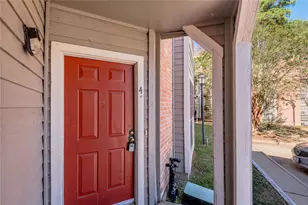 2402 Sycamore Ave, Huntsville, TX 77340 - Photo 5