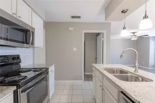2402 Sycamore Ave, Huntsville, TX 77340 - Photo 17