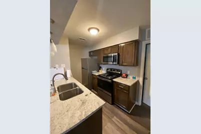 2402 Sycamore Avenue #D4, Huntsville, TX 77340 - Photo 3