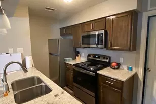 2402 Sycamore Ave, Huntsville, TX 77340 - Photo 3