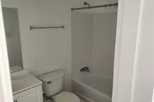 11731 Greenglen Dr, Houston, TX 77044 - Photo 7