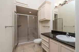 5801 Winsome Ln, Houston, TX 77057 - Photo 11