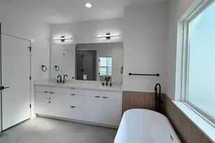 6733 Peerless St, Houston, TX 77021 - Photo 9