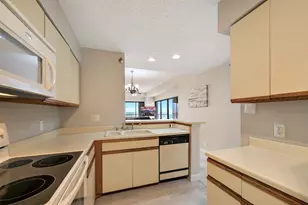 7700 Seawall Blvd, Galveston, TX 77551 - Photo 17