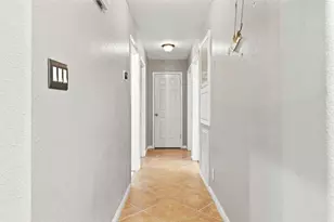 105 Perth St, Victoria, TX 77904 - Photo 9