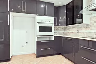 105 Perth St, Victoria, TX 77904 - Photo 7