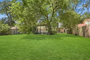 105 Perth St, Victoria, TX 77904 - Photo 25