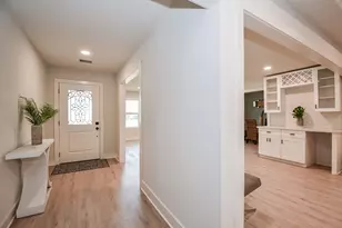 4302 McDermed Dr, Houston, TX 77035 - Photo 9