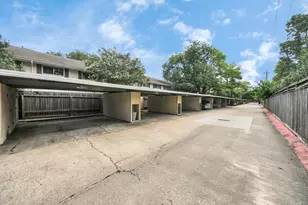 832 Wax Myrtle Ln, Houston, TX 77079 - Photo 21