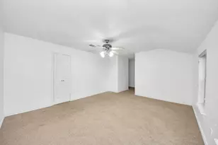 832 Wax Myrtle Ln, Houston, TX 77079 - Photo 13