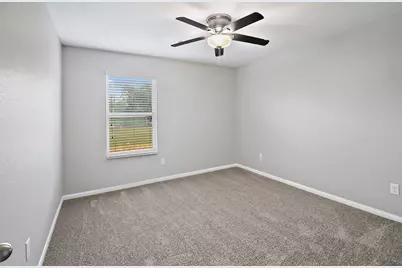 15607 Sheldon Ridge Way, Houston, TX 77044 - Photo 17