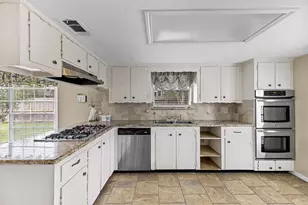 30246 Littlecroft Dr, Spring, TX 77386 - Photo 17