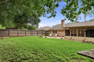 2022 Arcadia Dr, Sugar Land, TX 77498 - Photo 27