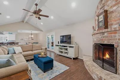 2022 Arcadia Drive, Sugar Land, TX 77498 - Photo 13