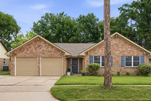 2022 Arcadia Dr, Sugar Land, TX 77498 - Photo 1