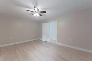 2627 Bayou Ave, Baytown, TX 77520 - Photo 5