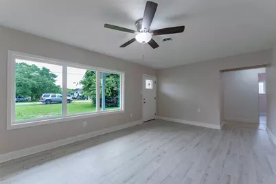 2627 Bayou Avenue, Baytown, TX 77520 - Photo 3