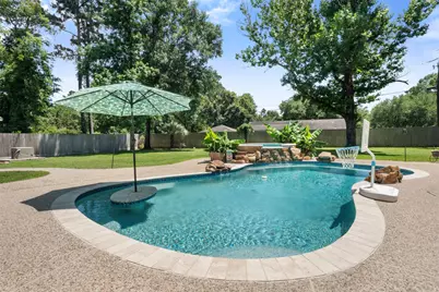 109 Riverbrook Drive, Conroe, TX 77385 - Photo 35