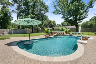 109 Riverbrook Dr, Conroe, TX 77385 - Photo 35