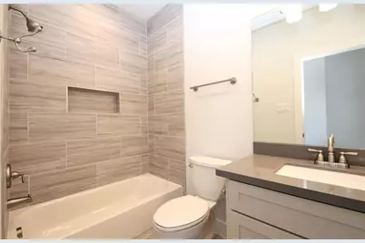 820 W 22nd Street, Houston, TX 77008 - Photo 15