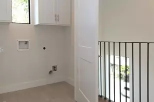 820 W 22nd St, Houston, TX 77008 - Photo 11