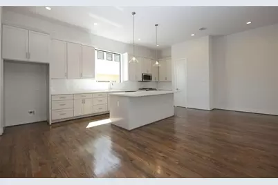 820 W 22nd Street, Houston, TX 77008 - Photo 3