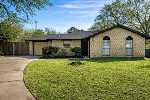 101 Lottie Ln, Friendswood, TX 77546 - Photo 1