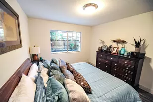 12633 Memorial Dr, Houston, TX 77024 - Photo 11