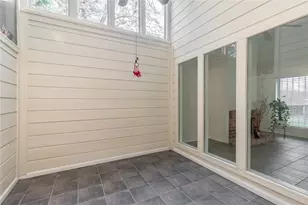 9226 Westwood Village Dr, Houston, TX 77036 - Photo 7